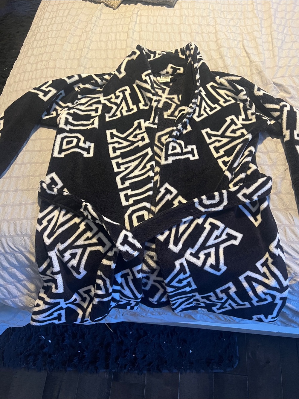 PINK Victoria's Secret Black & White Logo Plush Sleep Robe